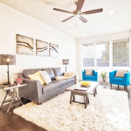 Beautiful 3 Bedroom Townhouse In Old Town North, Brewery District フォート・コリンズ エクステリア 写真